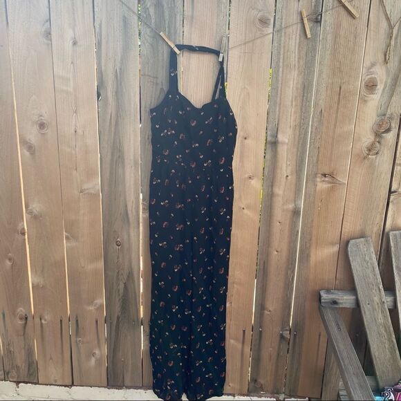 Madewell Smocked Crop Jumpsuit in Flower Toss - Picture 7 of 15